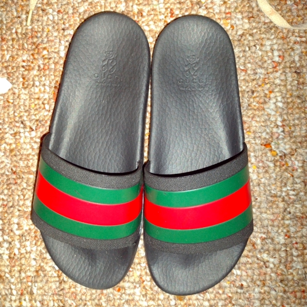Gucci slides women
